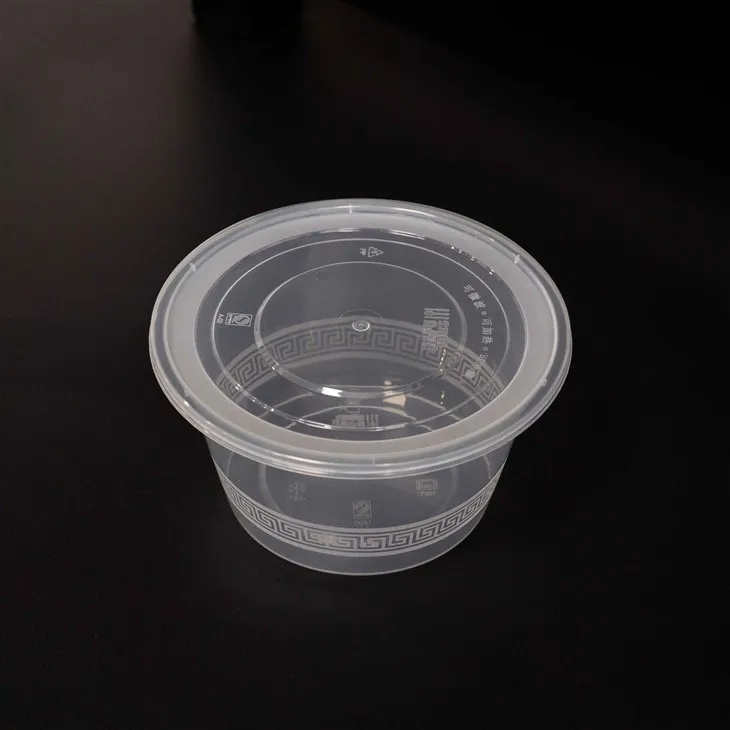 Necaurlaidīgas plastmasas bļodas — droša garšvielu uzglabāšana